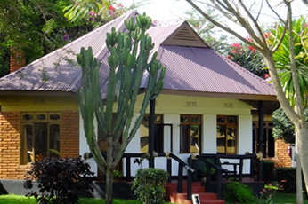 Bougainvillea Safari Lodge